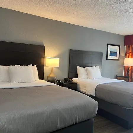 Quality Inn & Suites Gulf Breeze Bayside Near Pensacola Beach-2