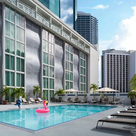 Courtyard Miami Downtown Brickell Area-3