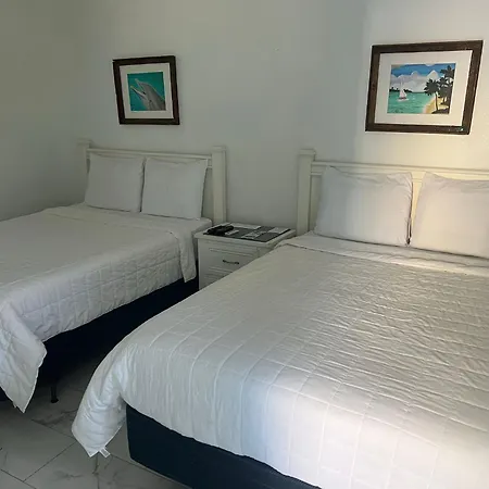 Edgewater Lodge-2
