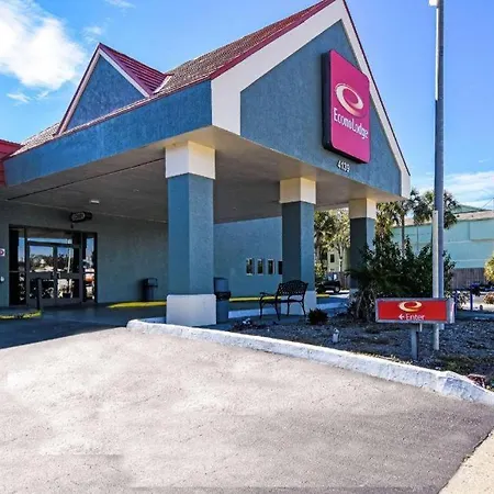 Econo Lodge-3