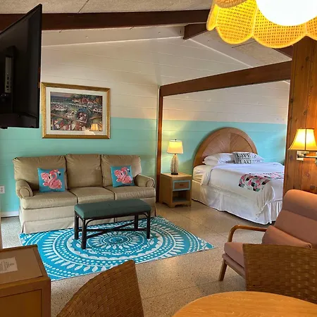 Tropical Marina & Resort On Lake Beresford-3