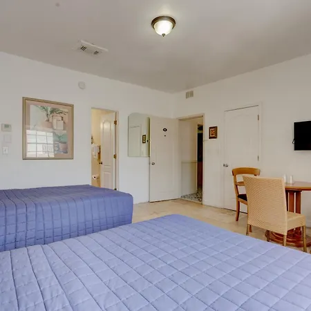 James Hotel-2