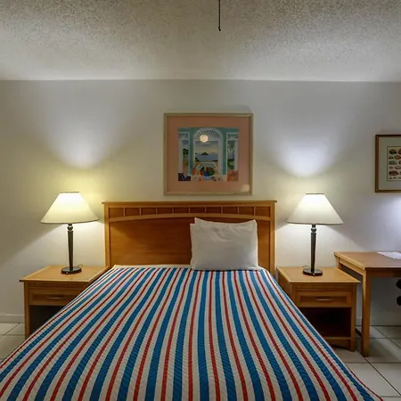 Richard'S Motel Studios-3