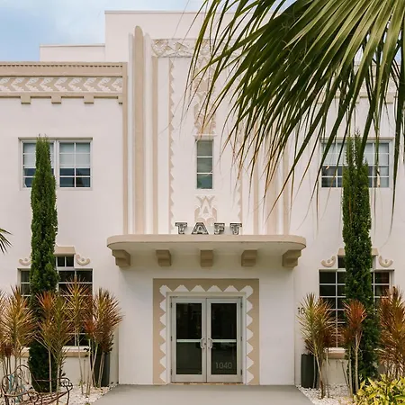 Kenmore Village Hotel, South Beach-3