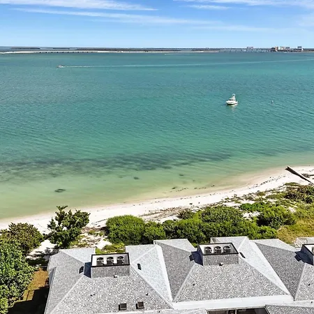 Lighthouse Resort & Club-3