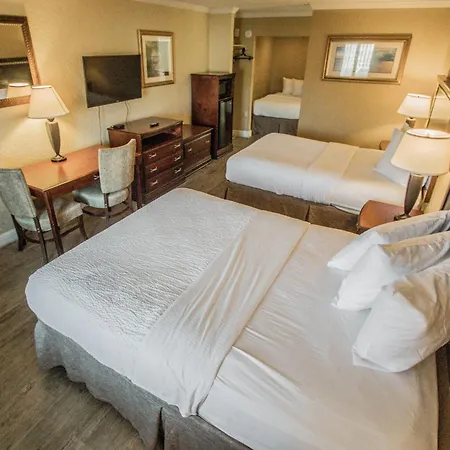 Days Inn By Wyndham Destin-2
