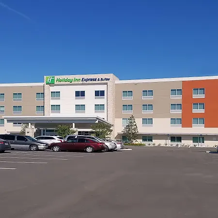 Holiday Inn Express & Suites - Tampa East - Ybor City By Ihg-2