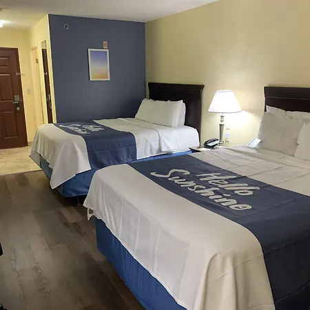 Days Inn By Wyndham Sarasota I-75-3