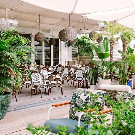 Nautilus Sonesta Miami Beach-3