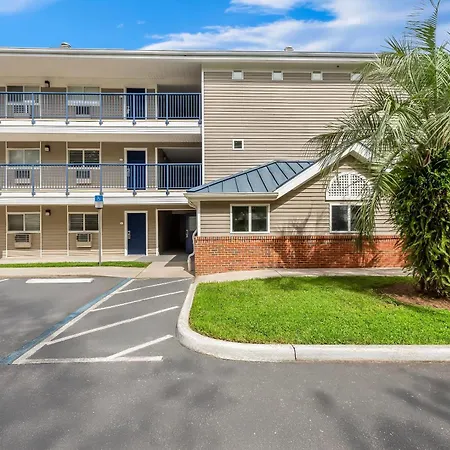 Birch Hill Suites - Lakeland-2