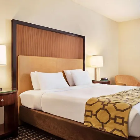 Belmont Inn & Suites-2