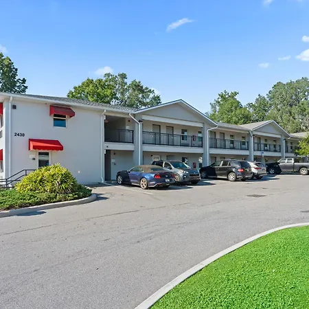 Baymont By Wyndham Ocala Suites-3