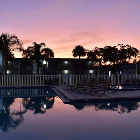 Super 8 By Wyndham Ocala I-75-3
