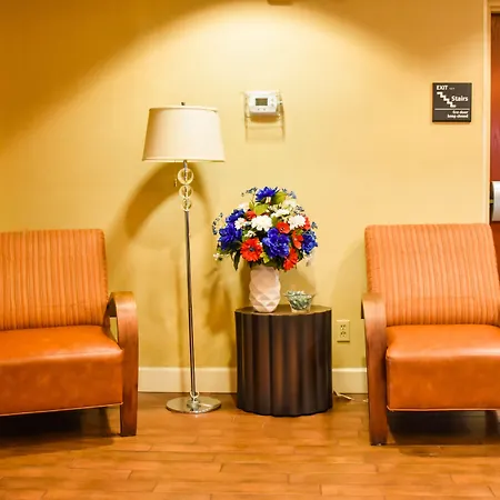 Hampton Inn Perry-2