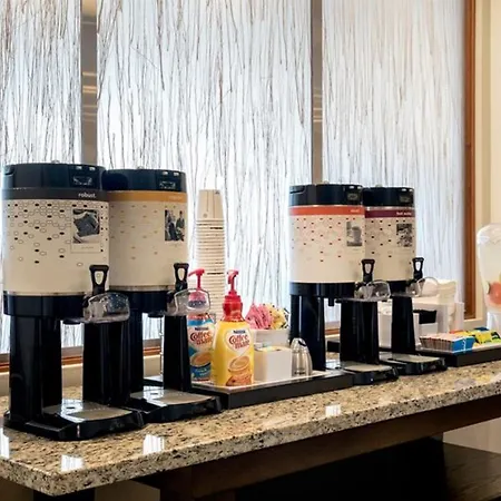 Hampton Inn Hallandale Beach-Aventura-3