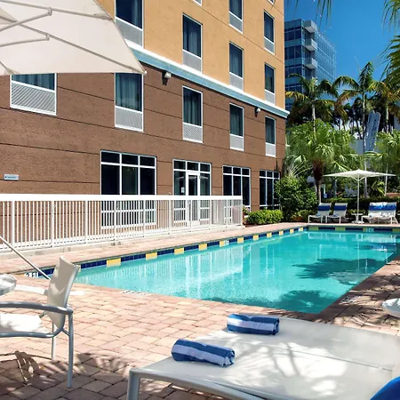 Hampton Inn Hallandale Beach-Aventura-2