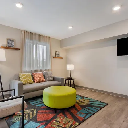 Woodspring Suites Tamarac-2