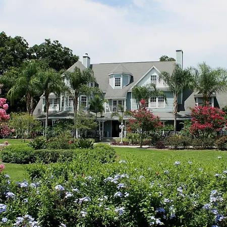 Heron Cay Lakeview Bed & Breakfast-3