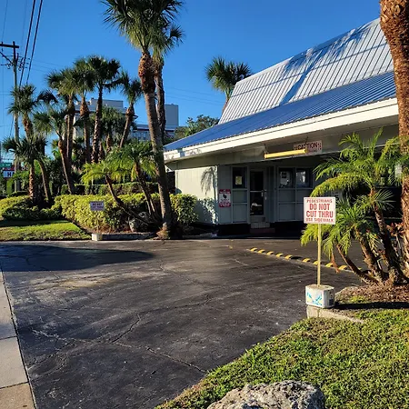 Budget Inn Of Winter Haven-3