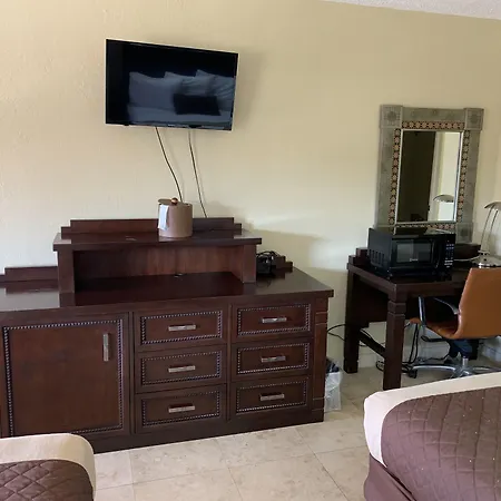 Rodeway Inn-3