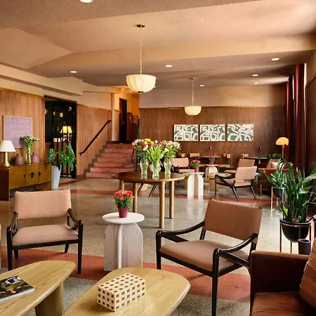 Found Hotels, Miami Beach, Series By Marriott-2