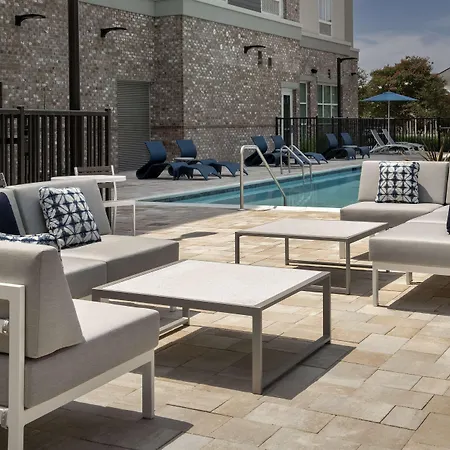 Hilton Garden Inn Pensacola Downtown-2