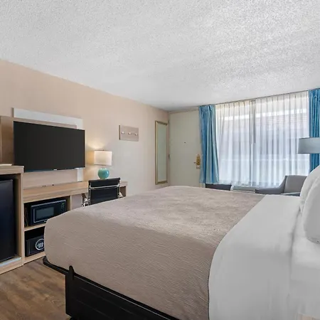 Quality Inn & Suites Conference Center-2