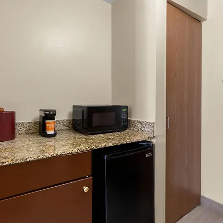 Comfort Suites Near Universal Orlando Resort-3