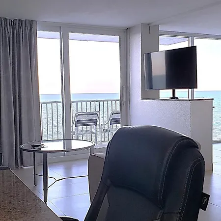 Radisson Suite Hotel Oceanfront-2