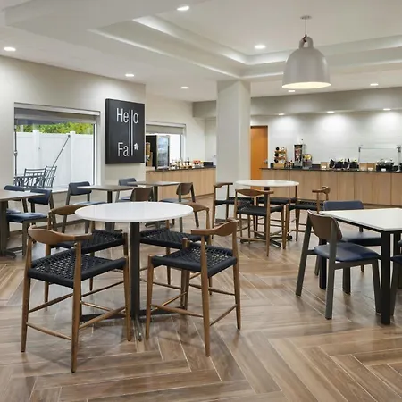 Fairfield Inn & Suites Lake City-3