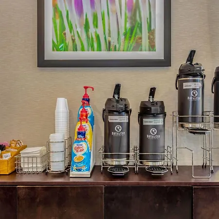 La Quinta By Wyndham Orlando Airport - On Property Food Trucks & Free Airport Shuttle!-3