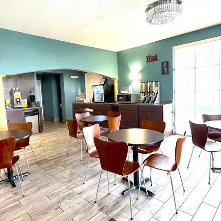 Super 8 By Wyndham Marianna I-10-3