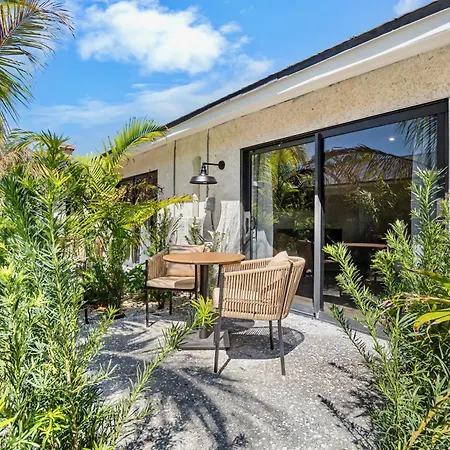 The Retreat At Anna Maria Island Inn-3