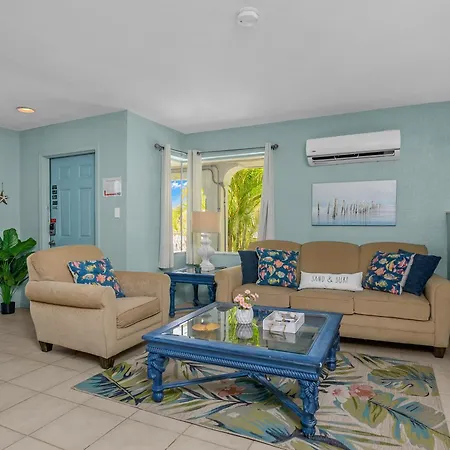 Latitude 26 Waterfront Boutique Resort - Fort Myers Beach-2