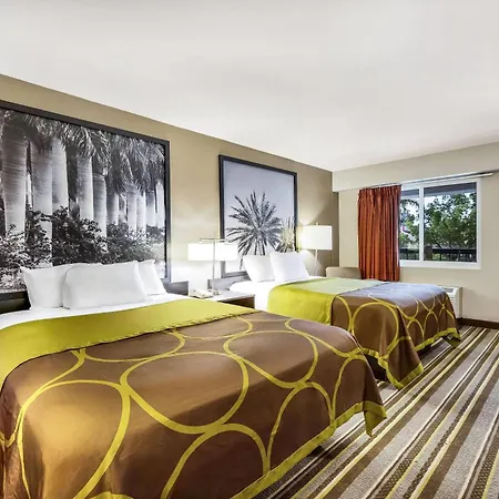 Super 8 By Wyndham Riviera Beach West Palm Beach-3