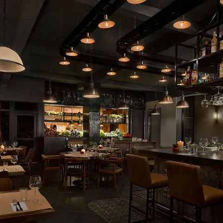 Moxy Miami South Beach-2