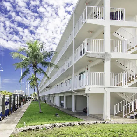 Skipjack Resort & Marina-2
