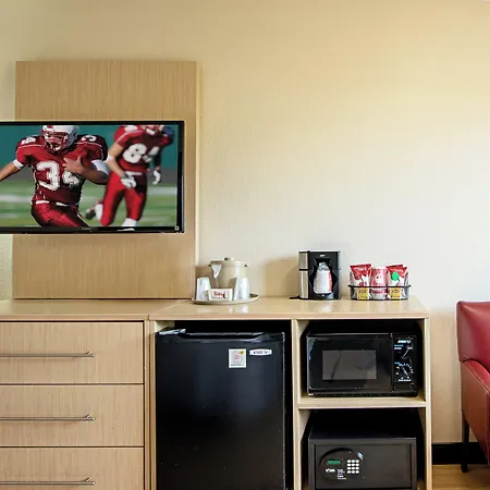 Red Roof Inn Plus+ West Palm Beach-3