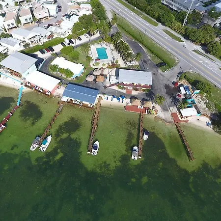 Edgewater Lodge-3