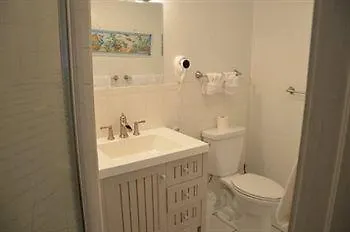 Papa'S Hideaway-2
