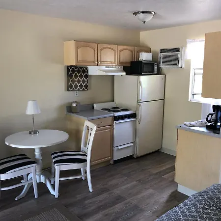 Pennwood Motor Lodge-3