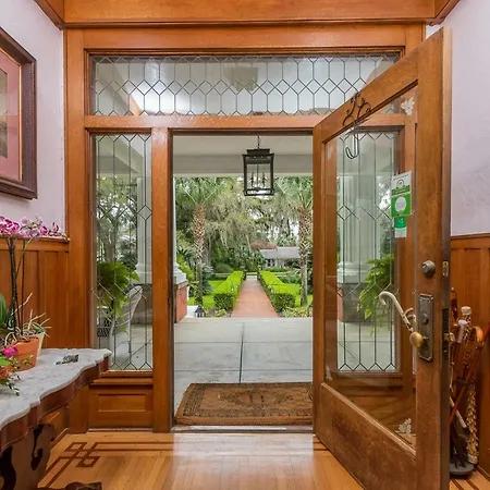 Herlong Mansion Bed & Breakfast-2