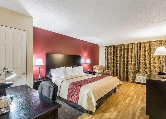 Tropical Palms Hotel Pinellas Park