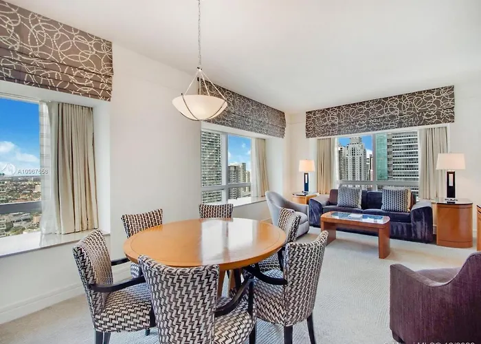 Four Seasons - Luxury Private Residences