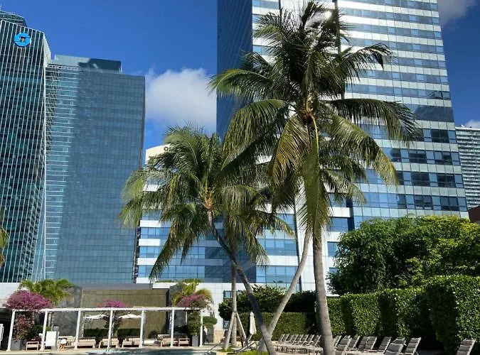 Four Seasons - Luxury Private Residences