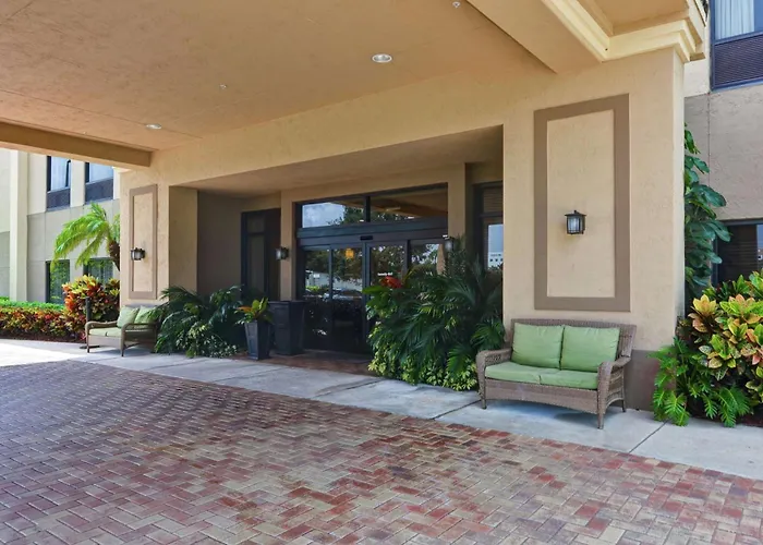 Hampton Inn West Palm Beach-Florida Turnpike Century Village 