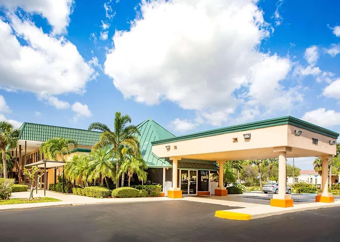 Super 8 By Wyndham North Palm Beach
