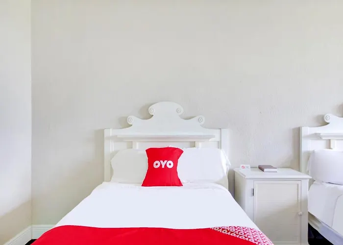 Oyo Hotel Dundee By Crystal Lake