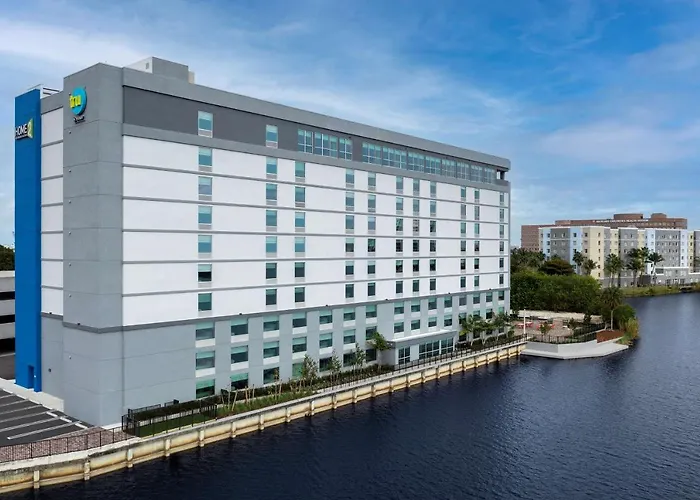 Tru By Hilton Miami Airport South Blue Lagoon, Fl