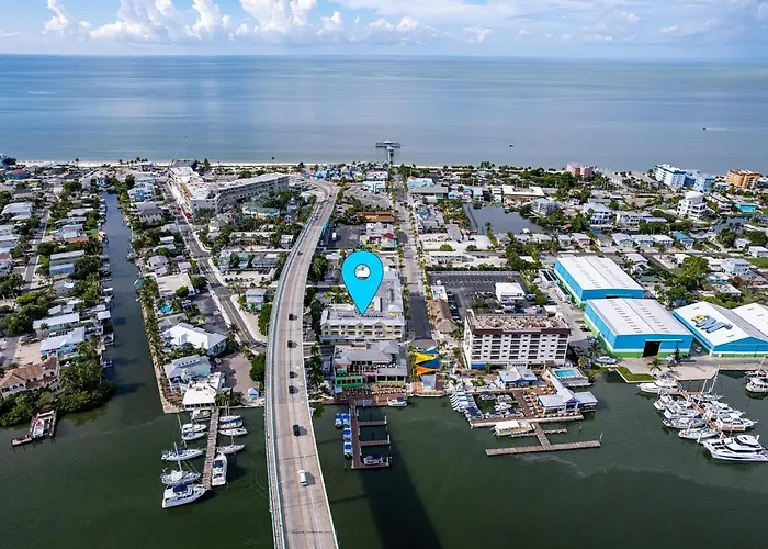 Harbour House Stunning Studio Fort Myers Beach